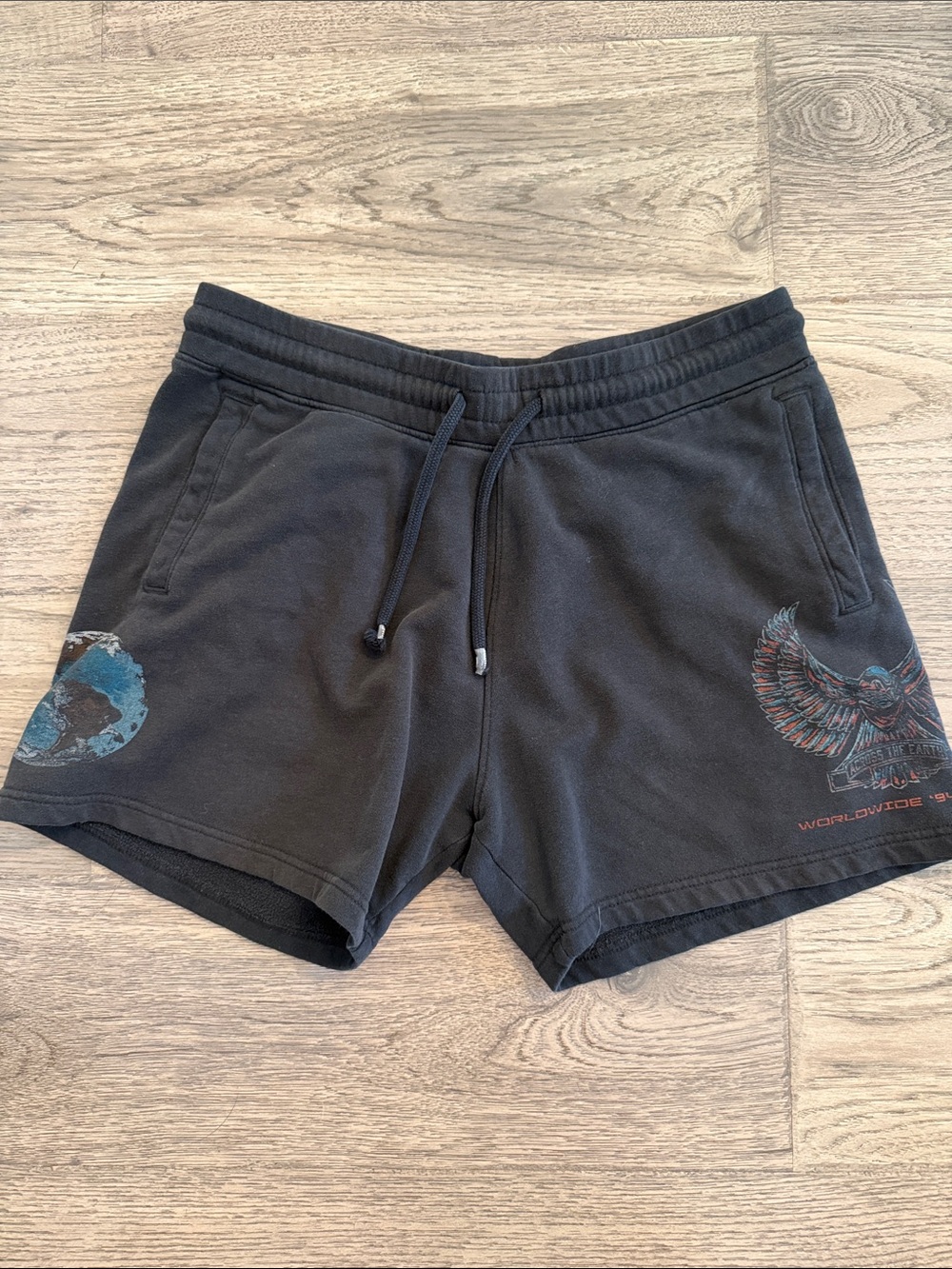 Hollister Men's Black Graphic Drawstring Shorts